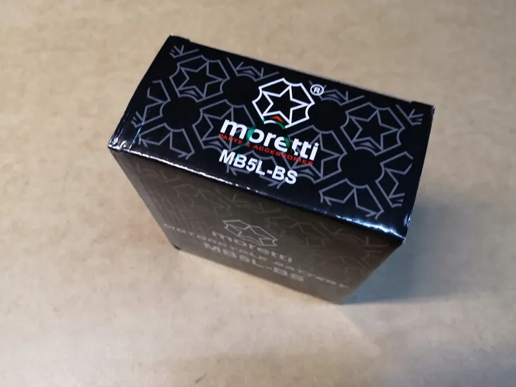 akumulator-moretti-mb5l-bs-szerokosc-57-mm