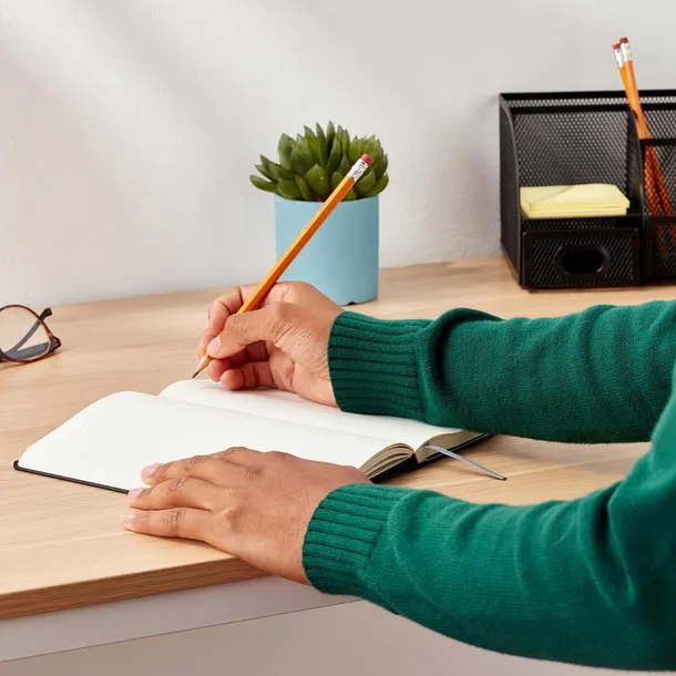 notes-a5-amazon-basic-czarny-kod-producenta-notes-a5-linie-w-kratke-240-stron-klasyczny