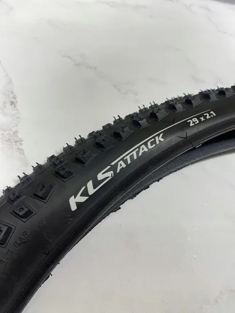 opona-kellys-attack-29x210-30tpi-szerokosc-cale-2-1