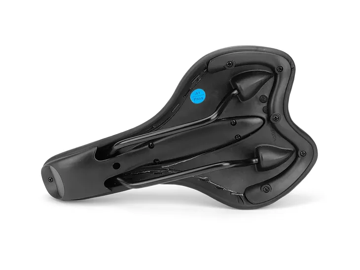 siodelko-vader-vd1157b-02-mtb-air-z-otworem-czarne-kod-producenta-s0815
