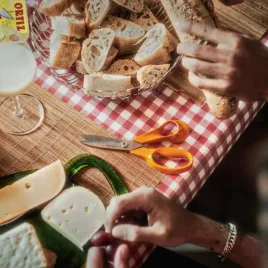 fiskars-classic-nozyczki-kuchenne-18-cm-zabkowane-ostrze-stal-nierdzewna