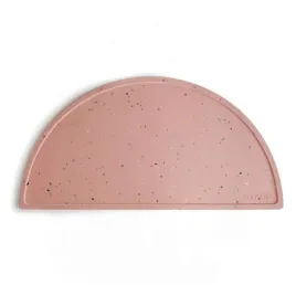 mushie-podkladka-silikonowa-na-stol-roz-confetti