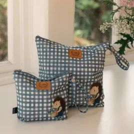 la-millou-kosmetyczka-wodoodporna-country-berry