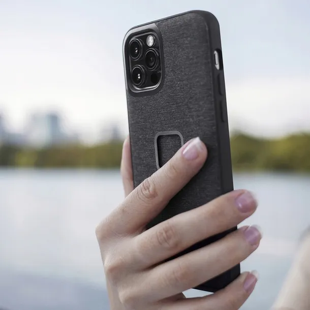 plecki-peak-design-do-apple-iphone-15-niebieski-marka-peak-design