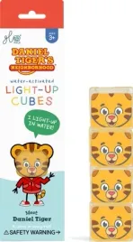 glo-pals-kostki-sensoryczne-swiecace-w-wodzie-daniel-tygrysek