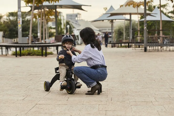 doona-liki-kask-45-50-cm-kolor-czarny