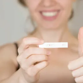 test-ciazowy-plytkowy-aurora-m-m-care-czuly-hcg-wczesna-ciaza-10-mlu-1-szt