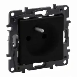 niloe-step-modul-czarny-gniazdo-1x-z-u-zaciski-srubowe-16a-250v-863530