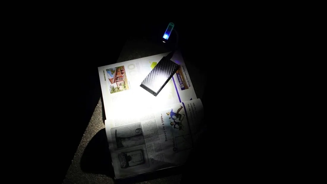 latarka-nitecore-tiki-gitd-300lm-micro-usb