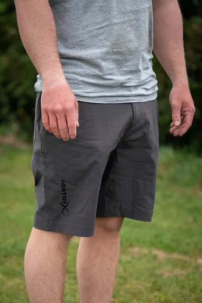 spodenki-matrix-lightweight-water-resistant-xxl-cechy-dodatkowe-kieszenie