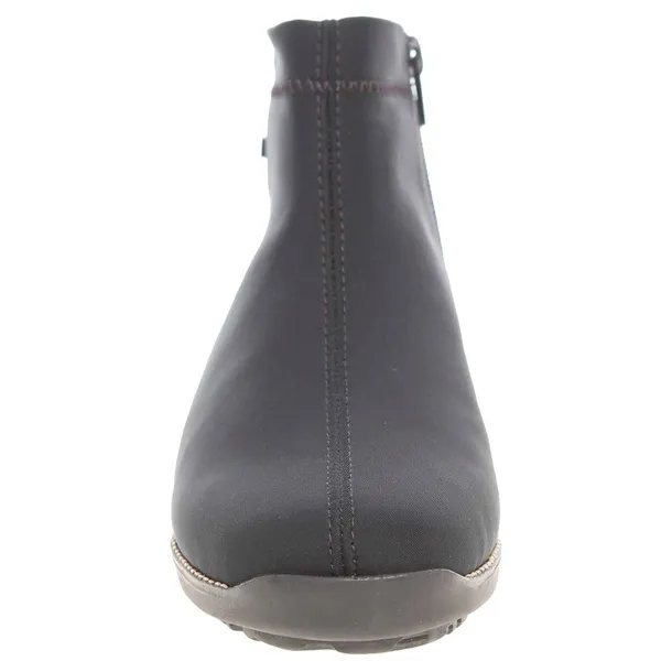 9825100-marka-rieker