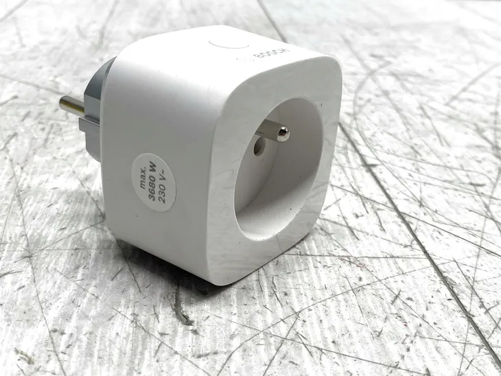 inteligentne-gniazdo-bosch-smart-home-8750001301-marka-bosch