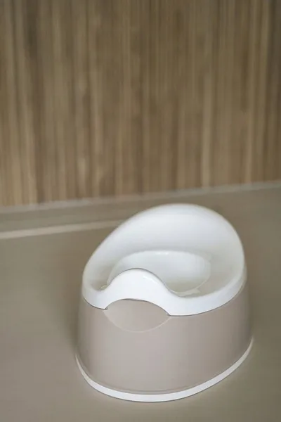 nocnik-bebe-jou-bialy