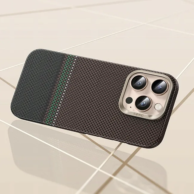 plecki-benks-do-apple-iphone-16-pro-max-brazowy