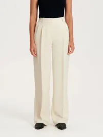 zolte-eleganckie-spodnie-z-kantem-reserved-xs