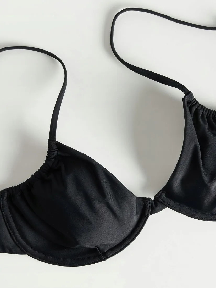 czarna-gora-od-bikini-reserved-s