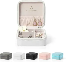 szkatulka-na-bizuterie-organizer-na-bizuterie-male-pudelko-na-bizuterie