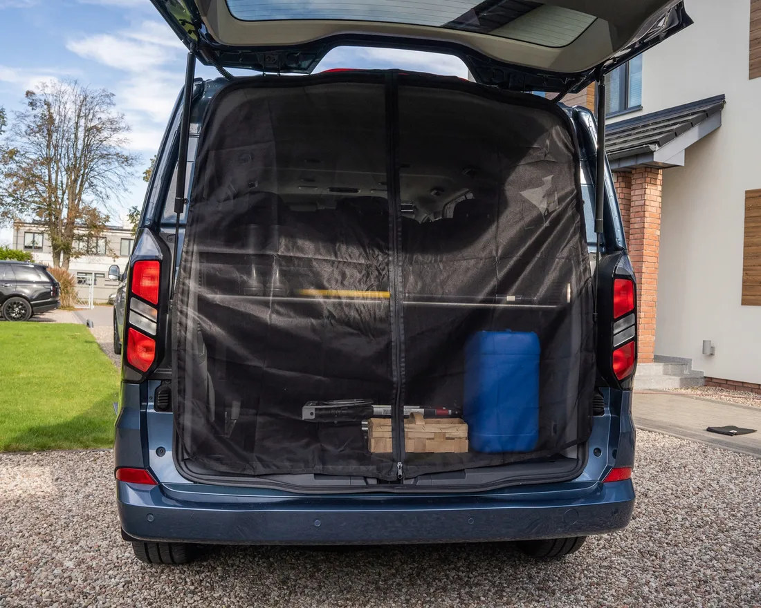 moskitiera-tylnej-klapy-do-ford-transit-custom-ii-2023-