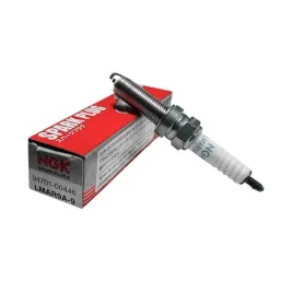 ngk-swieca-zaplonowa-lmar9a-9-97418-oem-yamaha-mt-09-tracer-xsr-900
