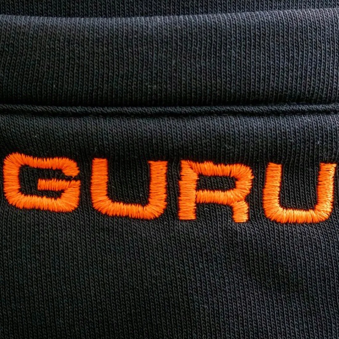 guru-spodnie-black-joggers-xl