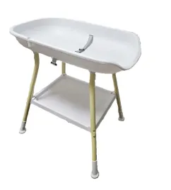 przewijak-sztywny-dla-niemowlat-z-polka-bdmu-kids