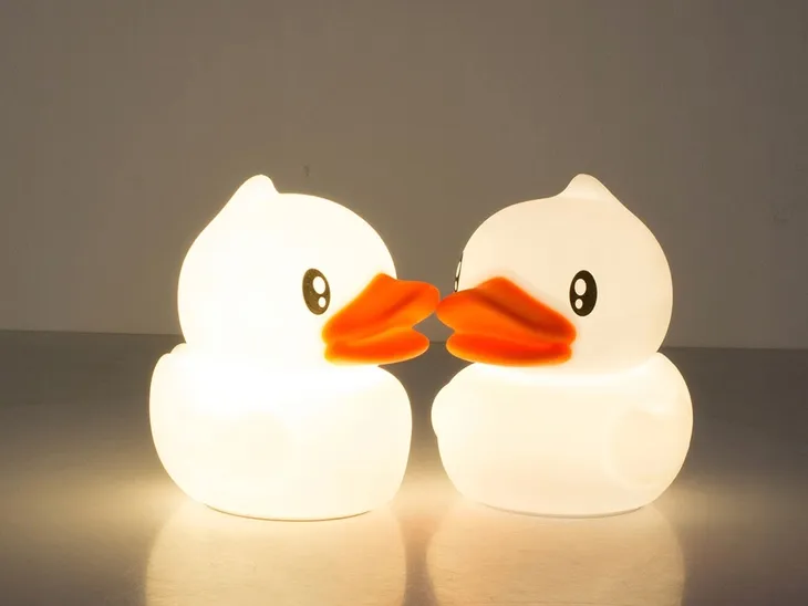 lampka-nocna-dla-dzieci-led-silikonowa-rgb-dotykowa-usb-kaczka-aku-pilot-certyfikat-ce