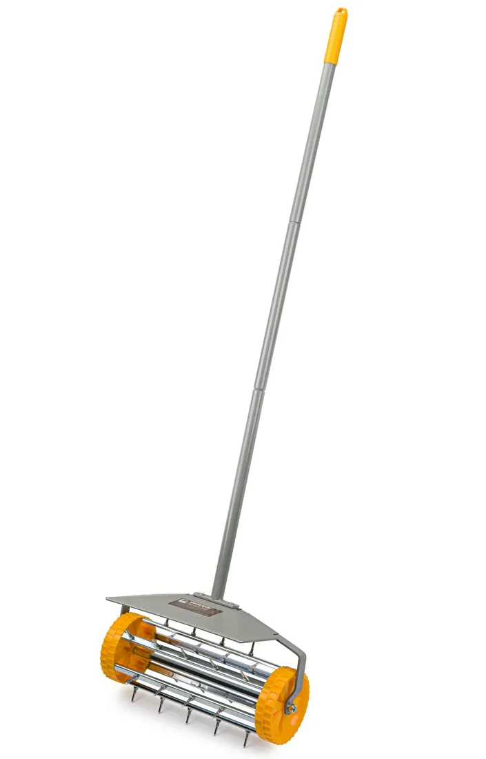 aerator-reczny-wertykulator-walcowy-do-trawy-kolce-marka-powermat