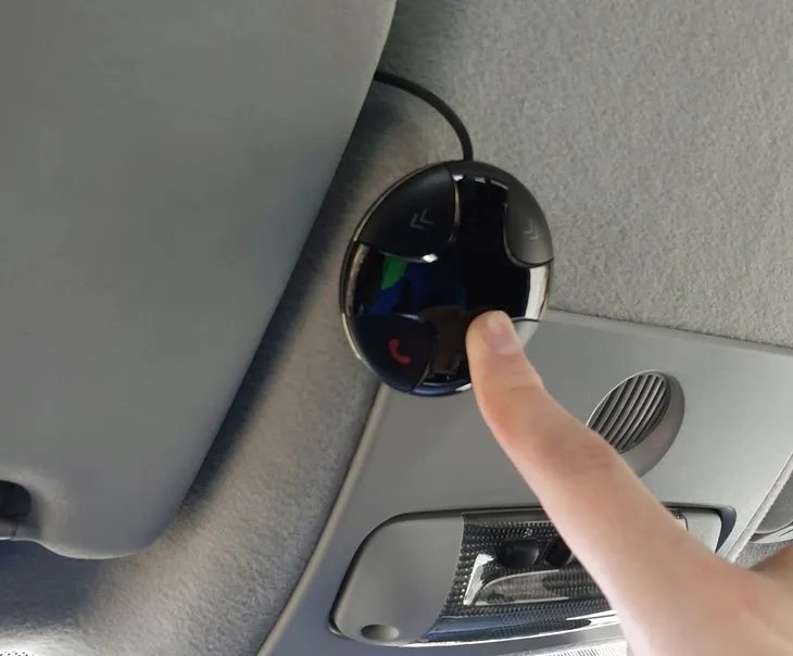 transmiter-fm-forever-tr-310-bt-usb-cechy-dodatkowe-czytnik-kart-pamieci