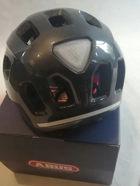 kask-rowerowy-abus-0082889-r-m-stan-nowy-kod-producenta-youn-i-2-0
