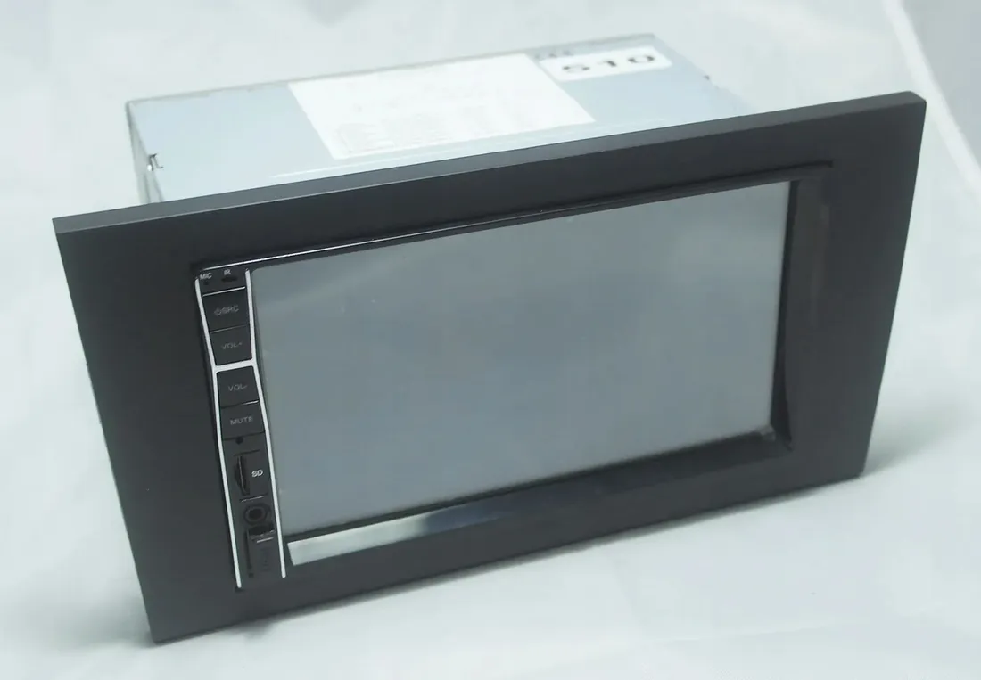 ramka-maskujaca-2din-audi-a4-b6-b7-exeo-stan-nowy