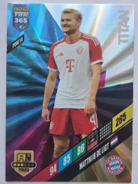 2023-24-panini-fifa-365-titan-de-ligt-bayern-monachium-fi10