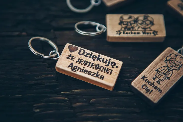 brelok-dzien-babci-dziadka-technika-wykonania-decoupage