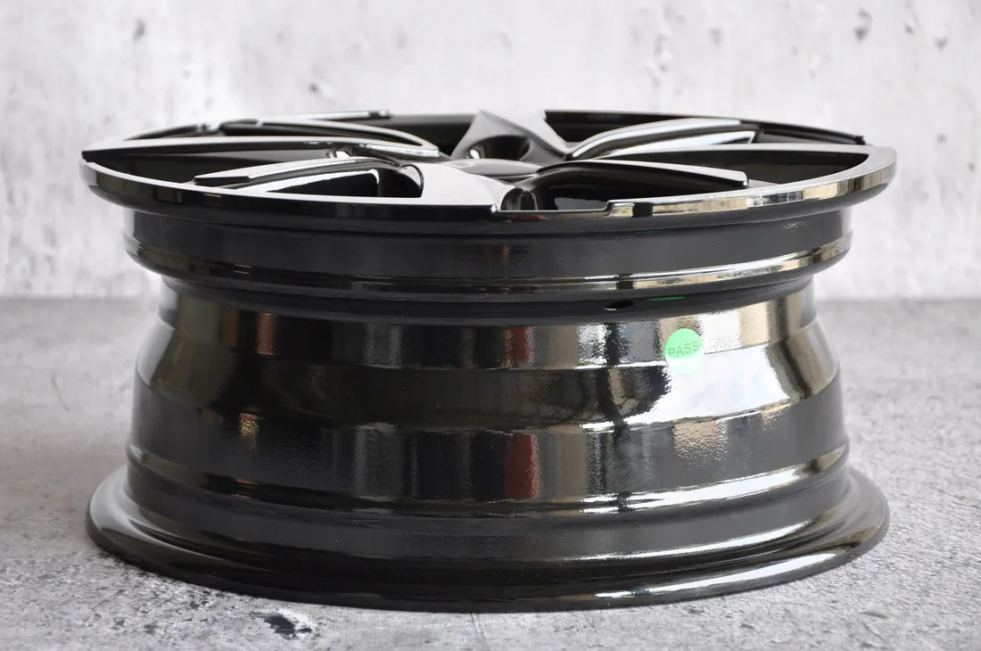 felgi-14-daihatsu-trevis-yrv-stan-nowy