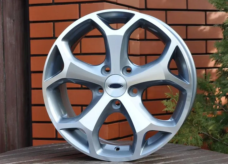 felgi-15-mazda-2-121-69-03-liczba-felg-w-ofercie-4-szt
