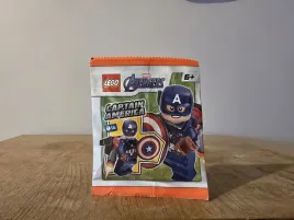 lego-marvel-242503-captain-america-saszetka-z-minifigurka-klocki