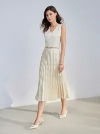 kc24213-motf-plisowana-elegancka-sukienka-midi-dekolt-v-17-l