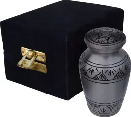 urna-pamiatkowa-na-prochy-relikwiarz-na-prochy-ludzkie-mosiezny