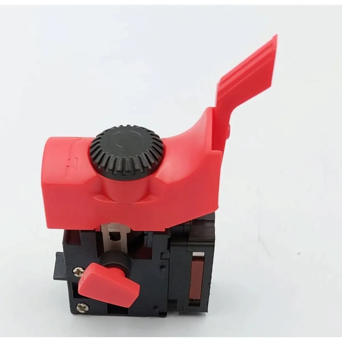 wlacznik-hlte-8a-stan-nowy