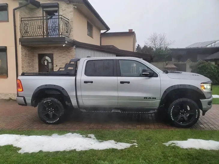 stopnie-boczne-progi-model-x-dodge-ram-1500-2019-producent-czesci-timbernet-waga-z-opakowaniem-30-kg