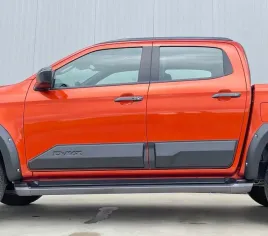 nakladki-na-drzwi-dokladki-isuzu-d-max-2021-