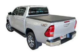 zabudowa-paki-roleta-na-pake-toyota-hilux-2015-