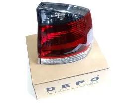 lampa-tyl-prawa-dymiona-opel-vectra-c-sdn-gts