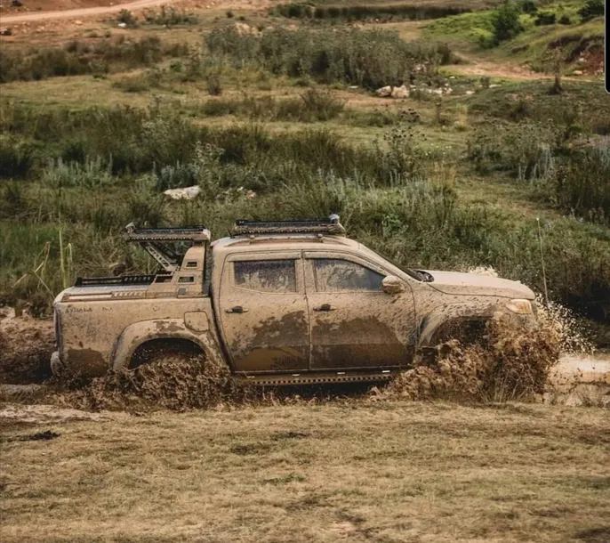 kosz-bagaznik-dachowy-dacia-duster-stan-nowy-waga-z-opakowaniem-20-kg