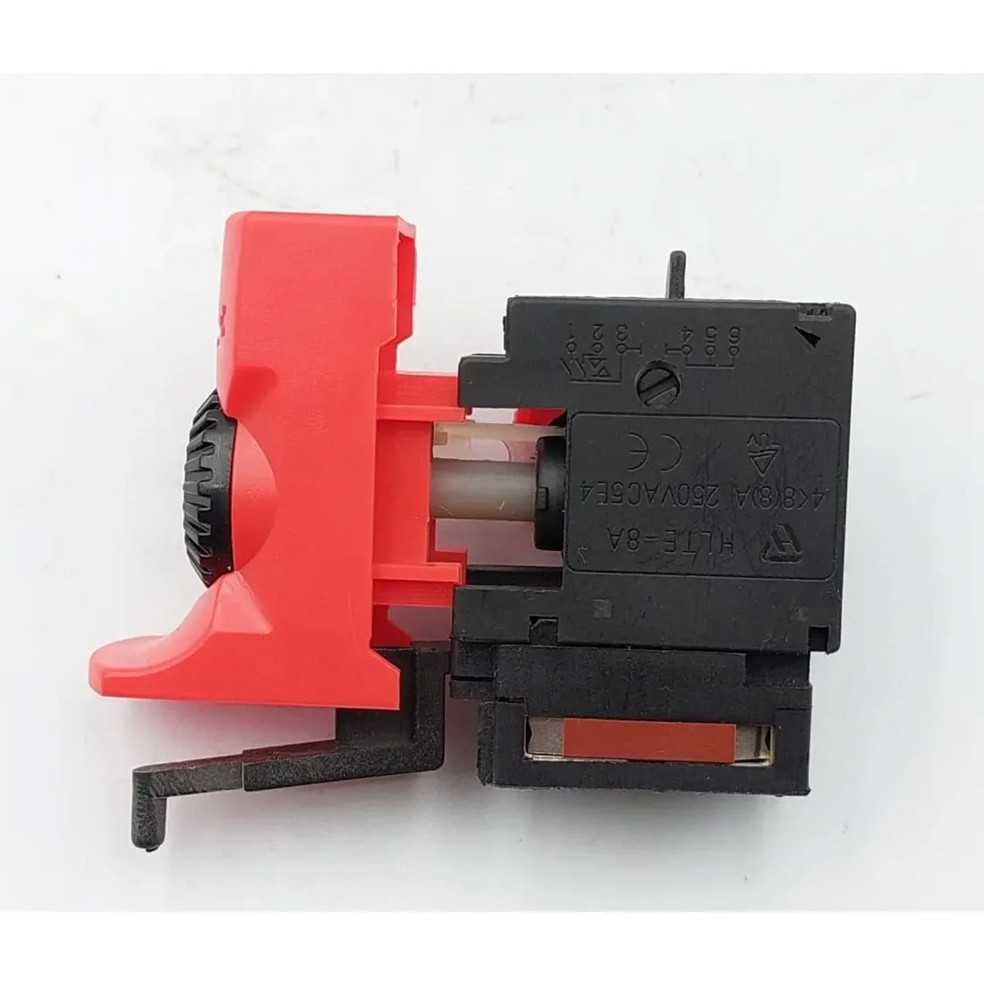 wlacznik-hlte-8a