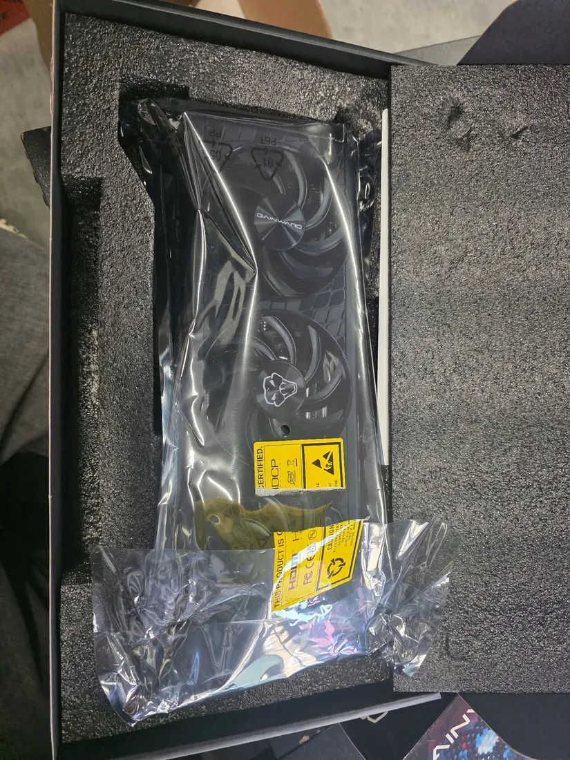 karta-graficzna-gainward-geforce-rtx-5060-python-iii-oc-8-gb