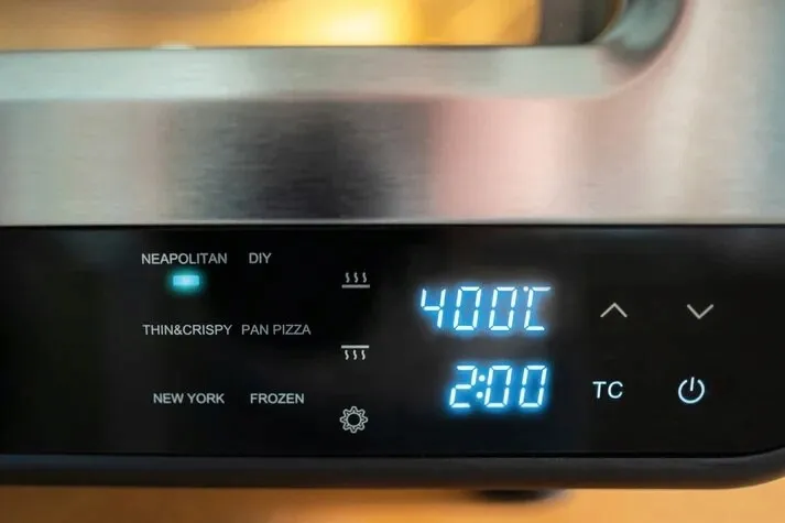 piec-do-pizzy-unold-luigi-400c-1700-w-waga-5-5-kg