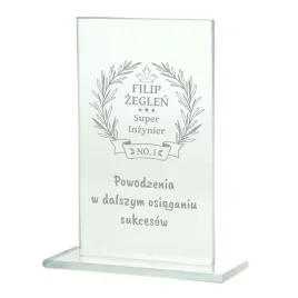 statuetka-szklana-z-grawerem-na-prezent-projekt-z-logo-nagroda