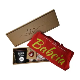 zestaw-na-dzien-babci-kubek-fartuch-brelok-cukierki-prezent-dla-dziadkow