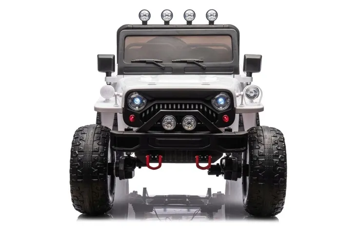 auto-na-akumulator-jh-102-biale-4x4-dlugosc-pojazdu-165-cm