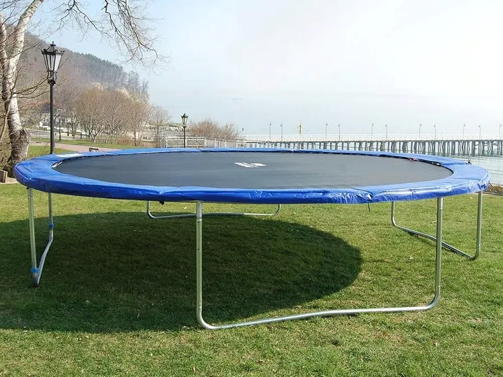 oslona-sprezyn-kolnierz-do-trampoliny-435cm-14ft-wiek-dziecka-3-lata